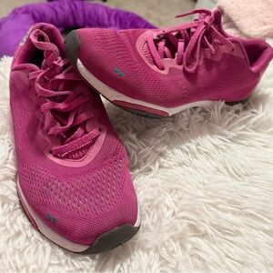 Women's Ryka Pink Athletic Shoes
